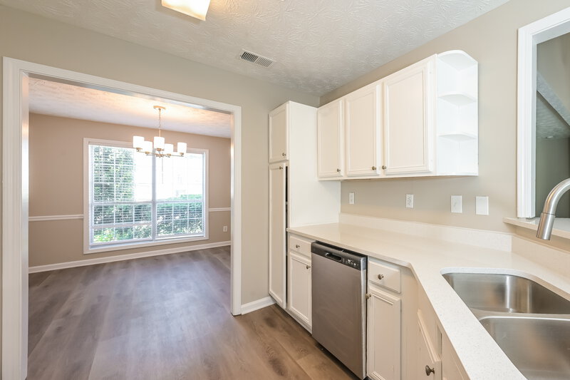 2,270/Mo, 760 Old Johnson Rd Lawrenceville, GA 30045 Kitchen View