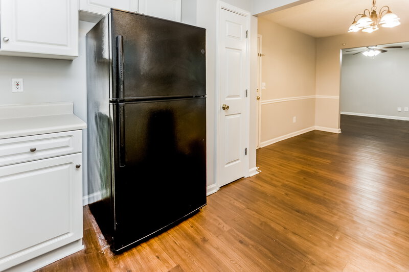 2,090/Mo, 2222 Serenity Dr NW Acworth, GA 30101 Kitchen View 2