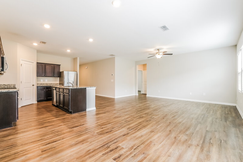 2,780/Mo, 3825 Newbury Place Dr Loganville, GA 30052 Living Room View 2