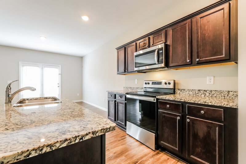2,780/Mo, 3825 Newbury Place Dr Loganville, GA 30052 Kitchen View 4