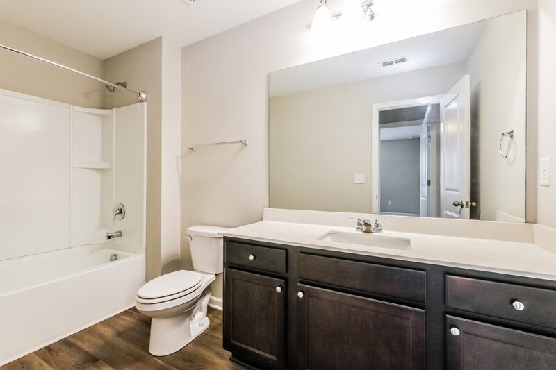 2,780/Mo, 3825 Newbury Place Dr Loganville, GA 30052 Bathroom View