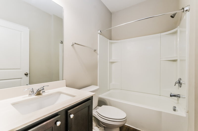 2,780/Mo, 3825 Newbury Place Dr Loganville, GA 30052 Bathroom View 2