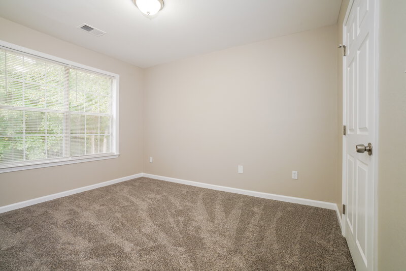 2,015/Mo, 2250 Russet Meadows Terrace Birmingham, AL 35244 Bedroom View 3