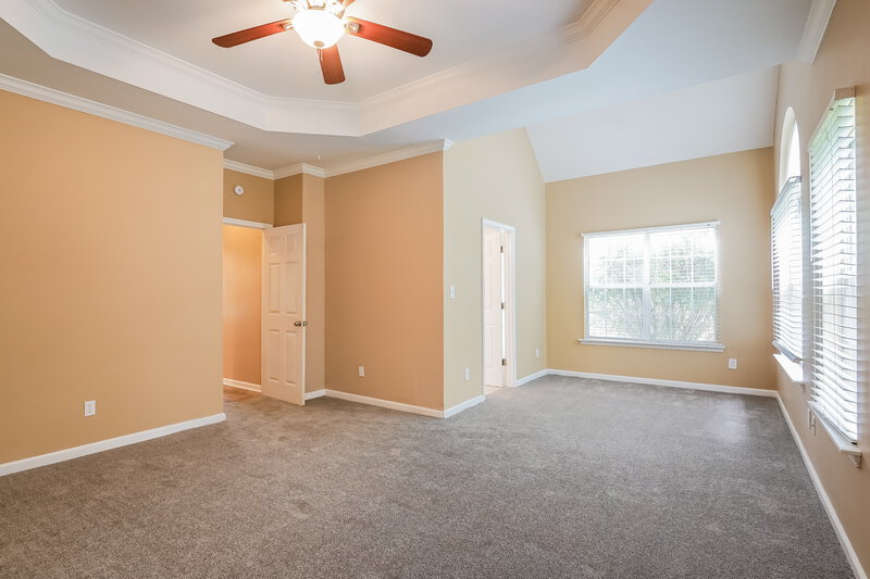 1,945/Mo, 725 Claiborne St Helena, AL 35080 Main Bedroom View