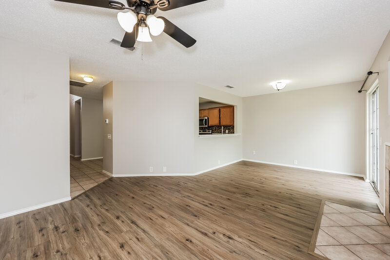 1,925/Mo, 2921 Stonewall Ln Fort Worth, TX 76123 Living Room View 2