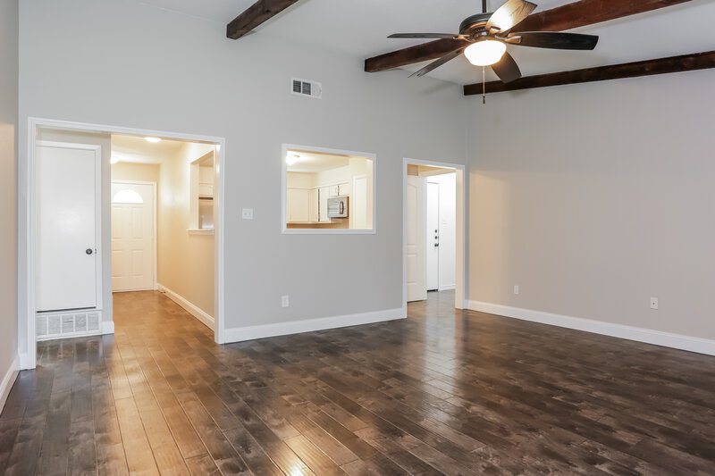 3,010/Mo, 808 Judith Street Burleson, TX 76028 Living Room View 2