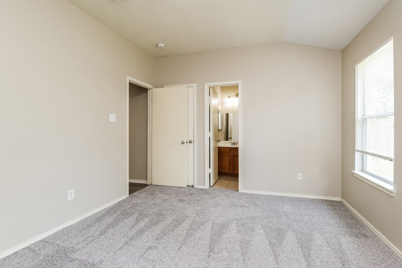 1,975/Mo, 7315 Winter Song Dr Magnolia, TX 77354 Main Bedroom View