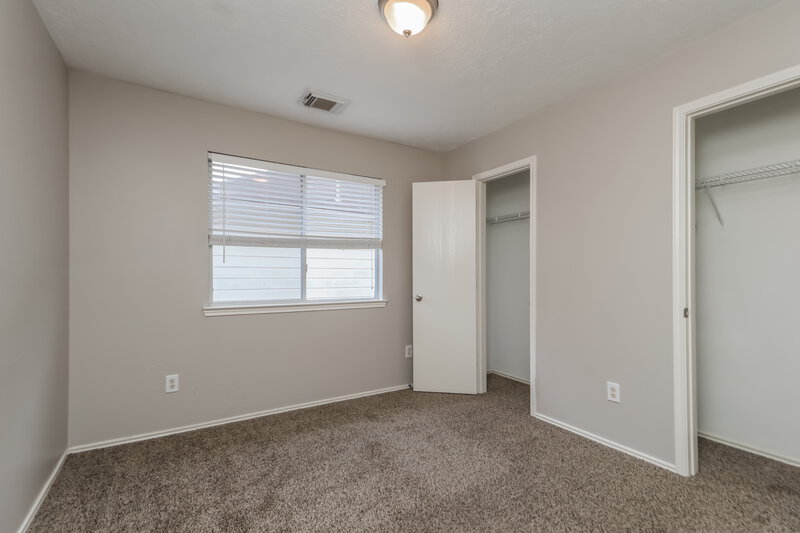 1,785/Mo, 33322 Cottonwood Bnd Magnolia, TX 77354 Bedroom View