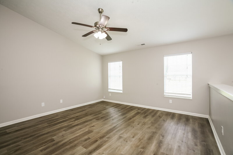 1,840/Mo, 1193 Sunkiss Ct Franklin, IN 46131 Living Room View 2