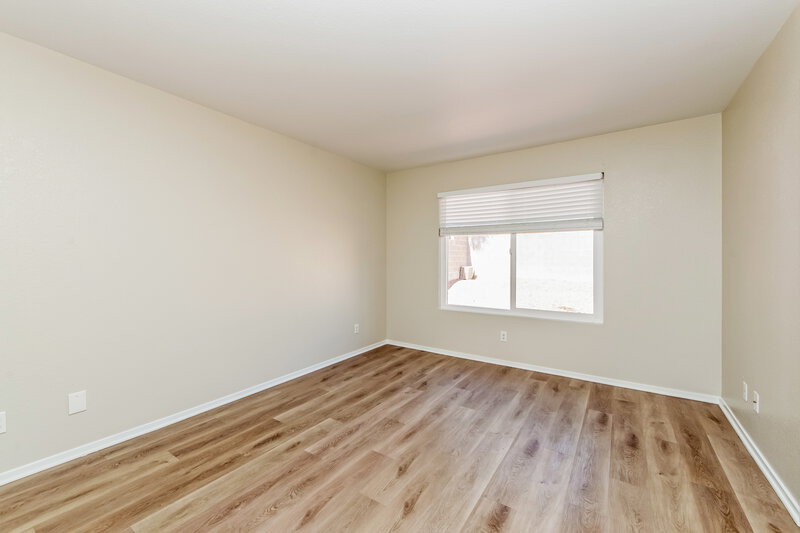 1,935/Mo, 5337 Padero Dr North Las Vegas, NV 89031 Main Bedroom View
