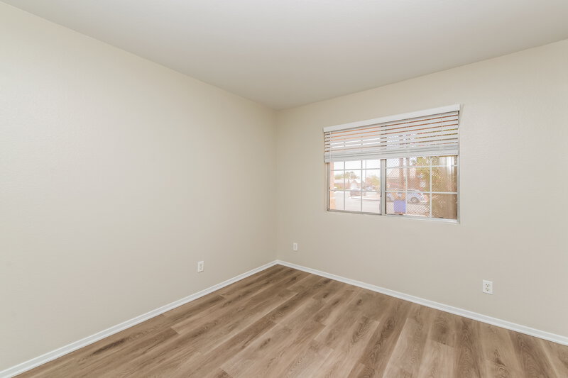 1,935/Mo, 5337 Padero Dr North Las Vegas, NV 89031 Bedroom View 2