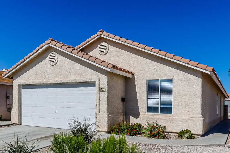2,050/Mo, 5405 Jose Ernesto Street North Las Vegas, NV 89031 Front View