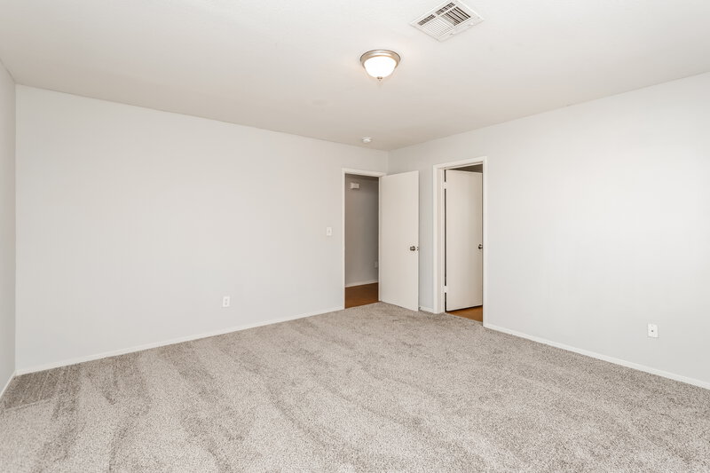 2,050/Mo, 5405 Jose Ernesto Street North Las Vegas, NV 89031 Main Bedroom View 2