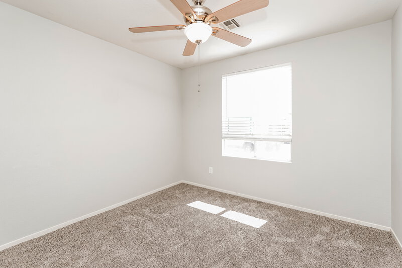 2,050/Mo, 5405 Jose Ernesto Street North Las Vegas, NV 89031 Bedroom View 2