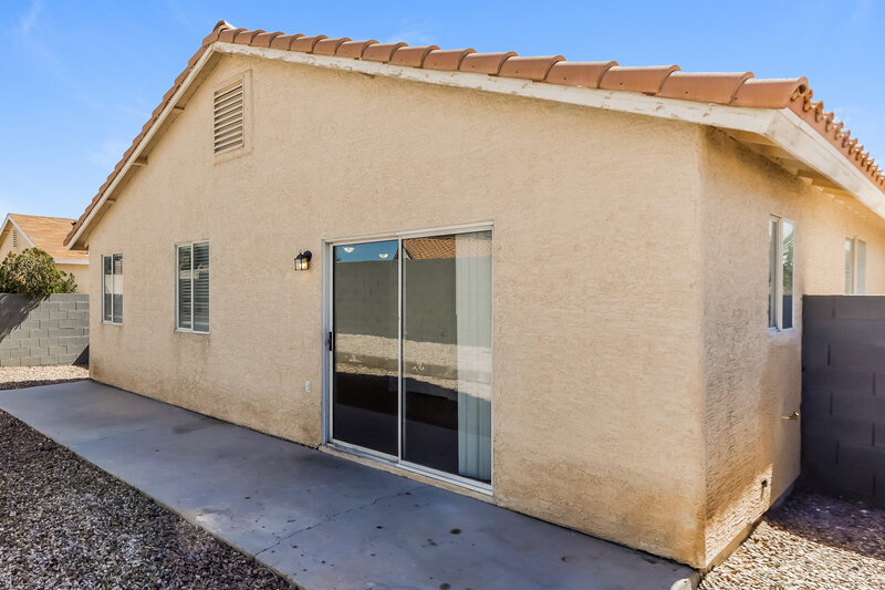 2,050/Mo, 5405 Jose Ernesto Street North Las Vegas, NV 89031 Rear View