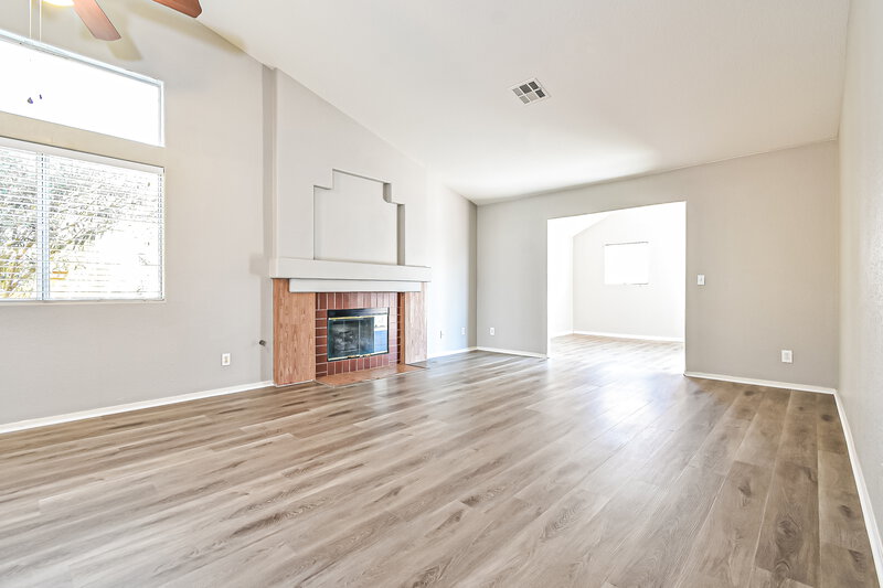 2,090/Mo, 6445 Bubbling Springs Ave Las Vegas, NV 89156 Dining Room View