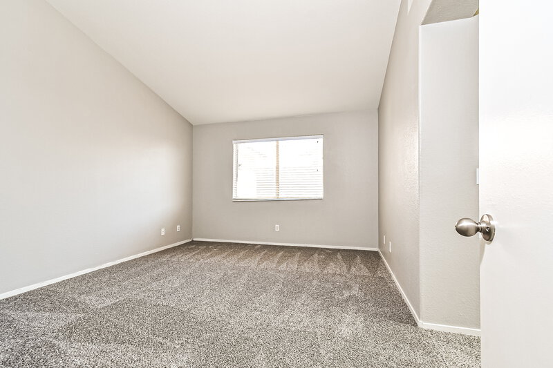 2,090/Mo, 6445 Bubbling Springs Ave Las Vegas, NV 89156 Main Bedroom View 2