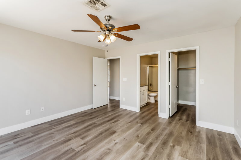 2,075/Mo, 873 Tollbrook Way Henderson, NV 89011 Main Bedroom View 2