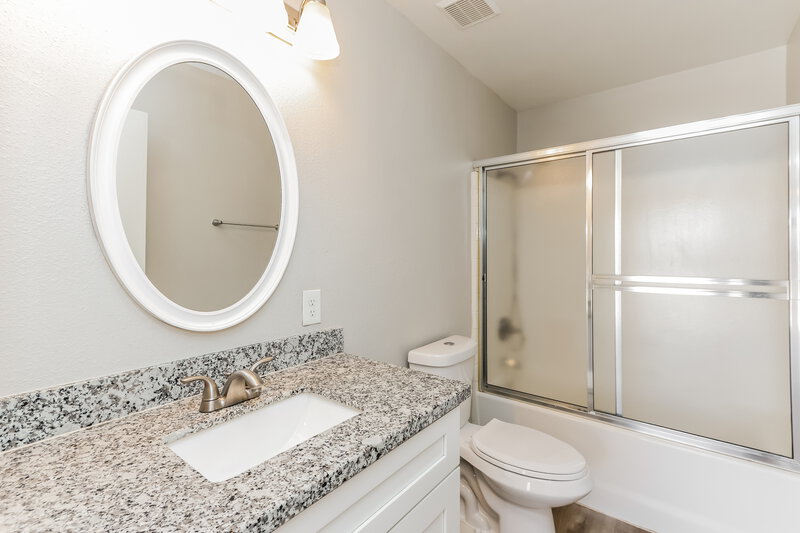 2,075/Mo, 873 Tollbrook Way Henderson, NV 89011 Main Bathroom View