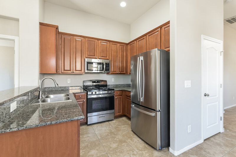 1,950/Mo, 712 Bridgeford Ct Henderson, NV 89011 Kitchen View