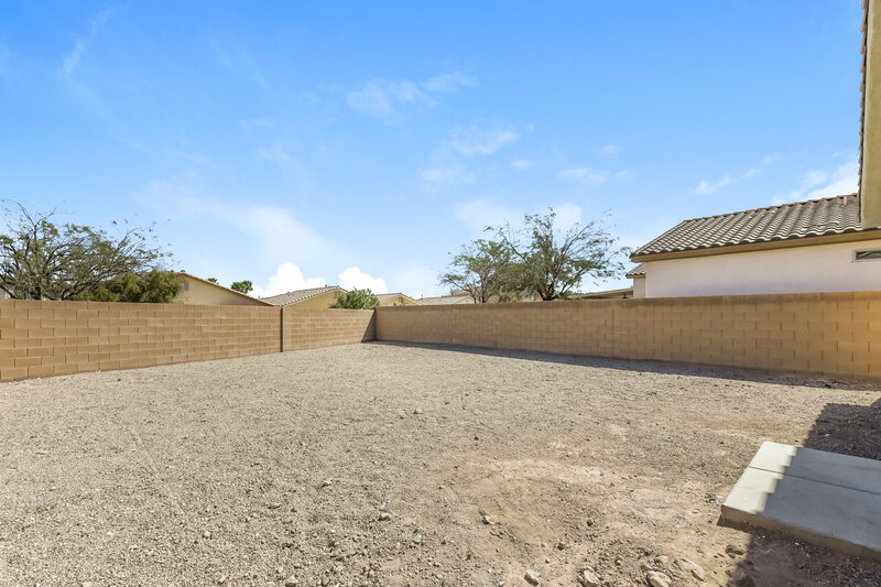 1,950/Mo, 712 Bridgeford Ct Henderson, NV 89011 Rear View
