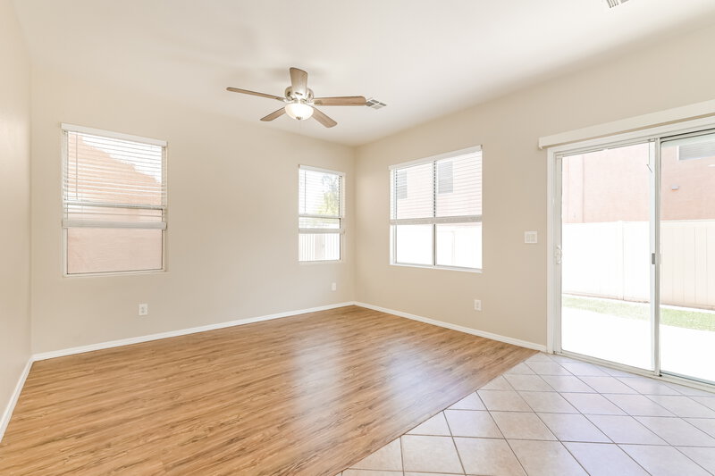 2,090/Mo, 6236 Castle Kennedy St Henderson, NV 89011 Living Room View