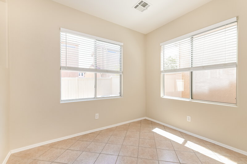 2,090/Mo, 6236 Castle Kennedy St Henderson, NV 89011 Dining Room View