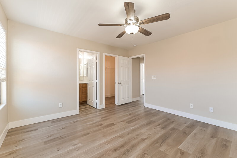 2,090/Mo, 6236 Castle Kennedy St Henderson, NV 89011 Main Bedroom View 2