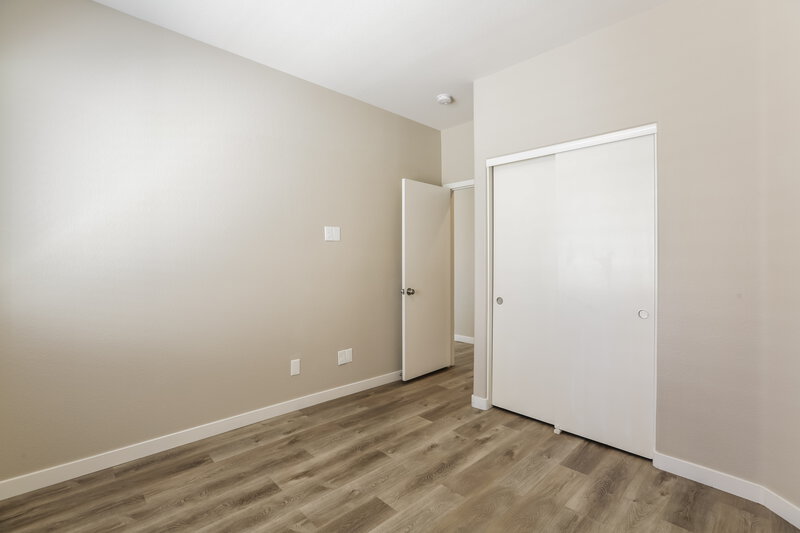 2,020/Mo, 3528 Turquoise Waters Avenue North Las Vegas, NV 89081 Bedroom View 4