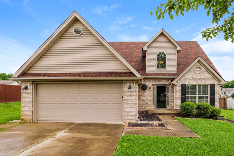 2,275/Mo, 8507 Bucking Trail Ct Louisville, KY 40291 External View