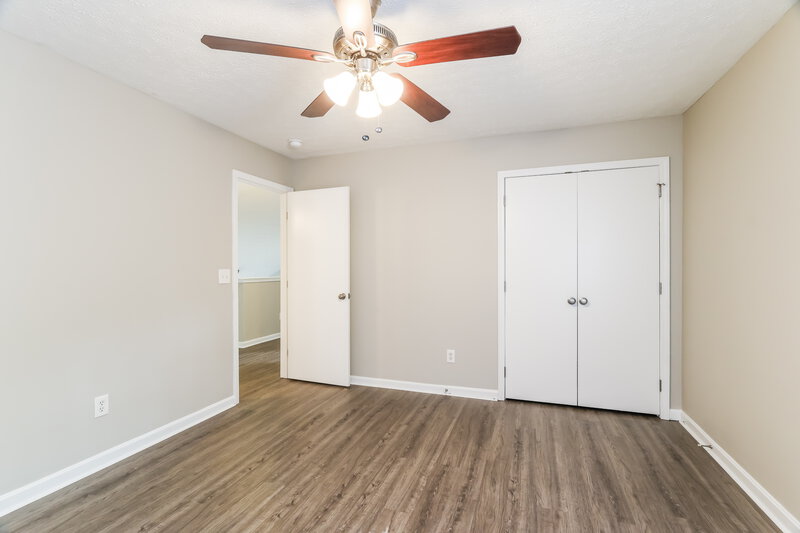 1,890/Mo, 4321 Willow View Blvd Louisville, KY 40299 Bedroom View 3