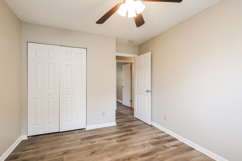 1,665/Mo, 7906 Candleglow Ln Louisville, KY 40214 Main Bedroom View