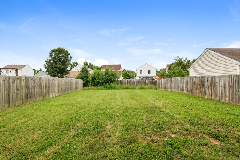 1,815/Mo, 6514 Hunters Creek Blvd Louisville, KY 40258 Exterior View