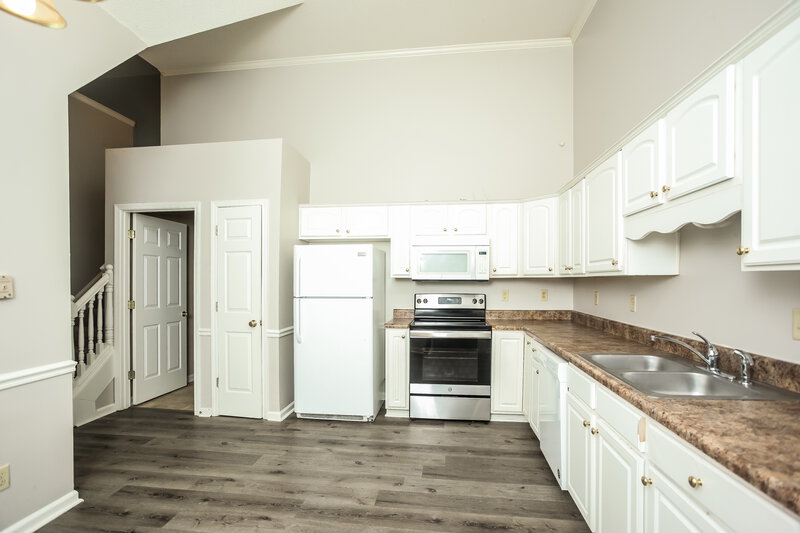 2,165/Mo, 9336 Starcross Ave Cordova, TN 38016 Kitchen View