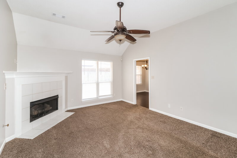 2,055/Mo, 11773 Village Center St Arlington, TN 38002 Living Room View