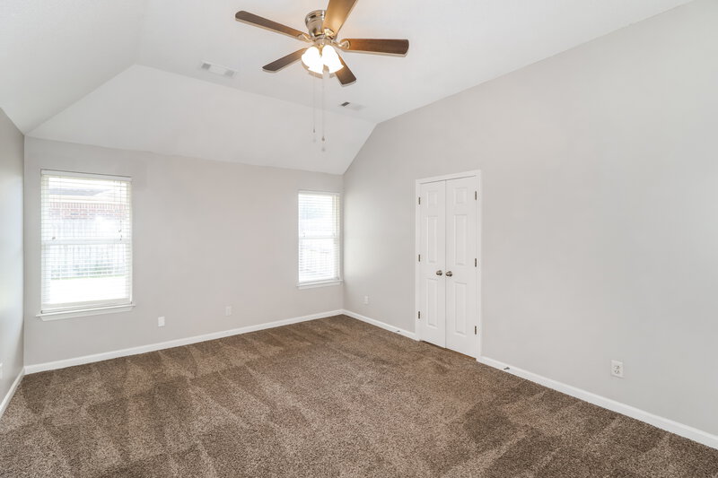 2,055/Mo, 11773 Village Center St Arlington, TN 38002 Main Bedroom View