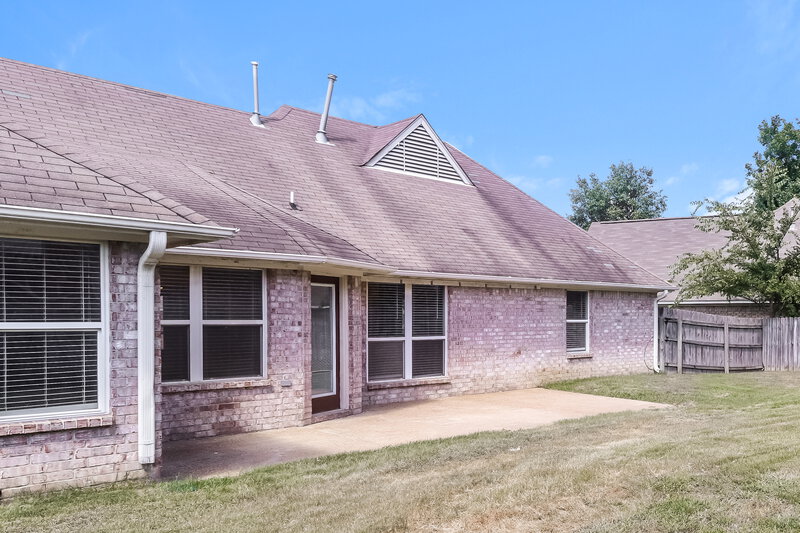 2,055/Mo, 11773 Village Center St Arlington, TN 38002 Rear View