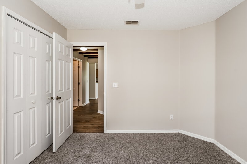 2,525/Mo, 1157 Ballyshannon Pkwy Orlando, FL 32828 Bedroom View