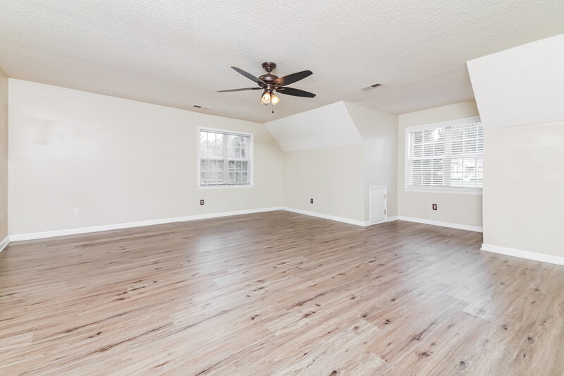 3,200/Mo, 120 Nightshade Ln Garner, NC 27529 Family Room View