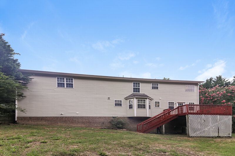 3,200/Mo, 120 Nightshade Ln Garner, NC 27529 Rear View