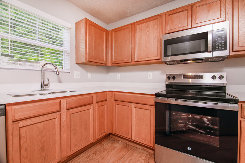 2,090/Mo, 4269 Offshore Dr Raleigh, NC 27610 Kitchen View 2