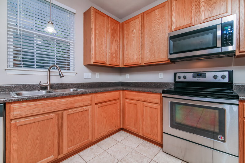 2,715/Mo, 1008 Martin Bench Court Wake Forest, NC 27587 Kitchen View 2