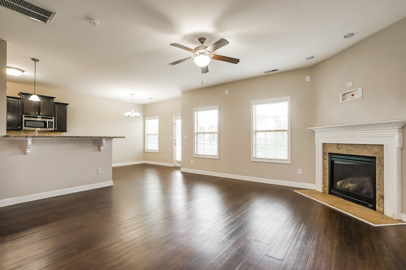 2,850/Mo, 408 McCarthy Drive Clayton, NC 27527 Living Room View