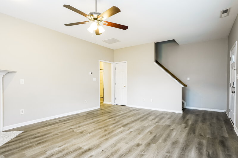 2,800/Mo, 5245 Nobleman Trl Knightdale, NC 27545 Living Room View