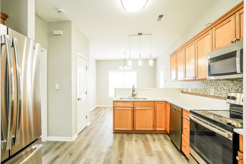 2,800/Mo, 5245 Nobleman Trl Knightdale, NC 27545 Kitchen View 2