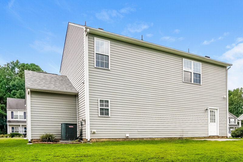 2,800/Mo, 5245 Nobleman Trl Knightdale, NC 27545 Rear View