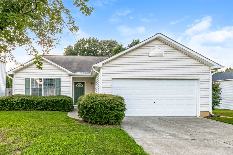 2,600/Mo, 4205 Springfield Creek Dr Raleigh, NC 27616 External View