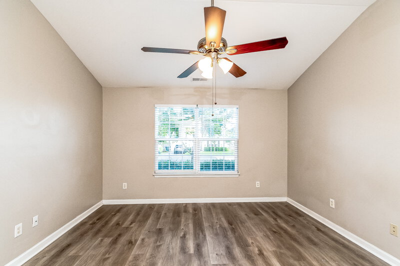 2,600/Mo, 4205 Springfield Creek Dr Raleigh, NC 27616 Main Bedroom View