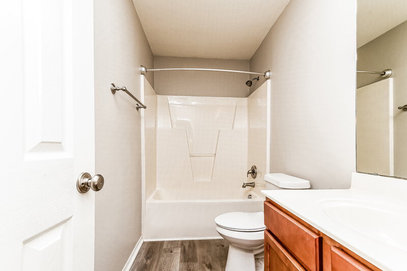 2,520/Mo, 5457 Thunderidge Drive Raleigh, NC 27610 Bathroom View