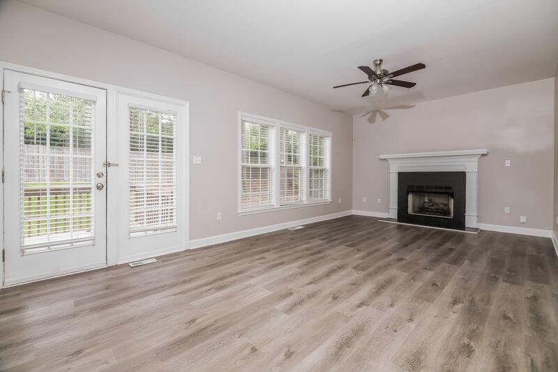 2,160/Mo, 4321 Major Loring Way Raleigh, NC 27616 Living Room View